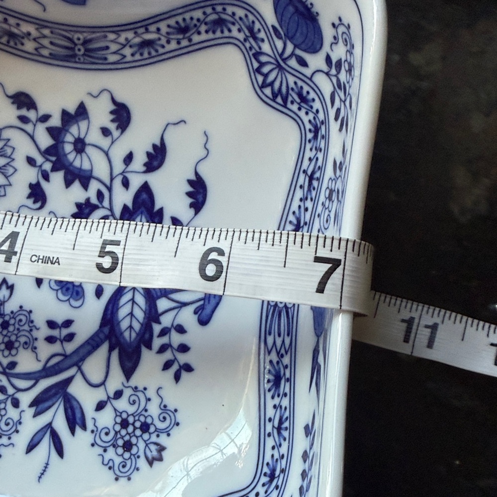 Blue and White Floral Porcelain Dish - Picture 6 of 6